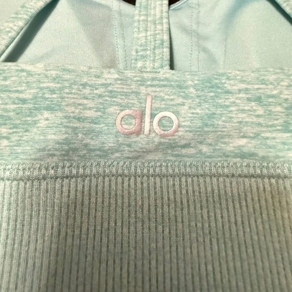 ALO Yoga Lavish Bra XS‎ Light Blue Heathered Crisscross Back Activewear Top
